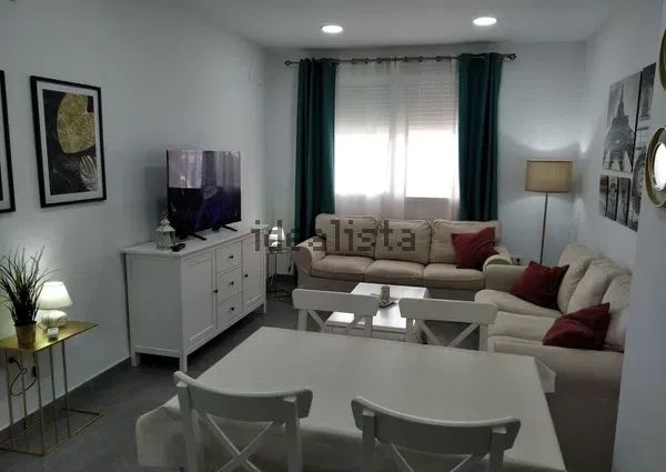 Alquiler de piso en Avenida Campo del Sur, 34