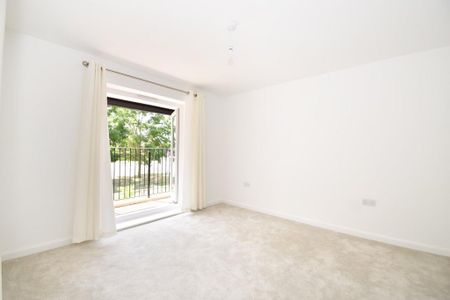 4 bedroom terraced house to rent - Photo 4