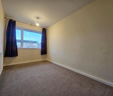 2 bedroom maisonette to rent - Photo 4