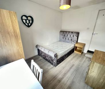 Malden Rd, Kensington. - Photo 6