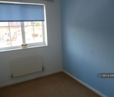 2 bedroom terraced house to rent - Photo 4