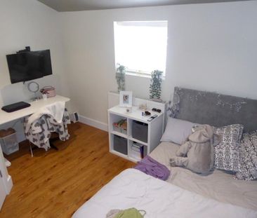 7 bedroom terraced house to rent - Photo 2