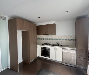 2-Bedroom Apartment in Boutique LUXE Complex - Photo 3