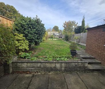 3 bedroom semi-detached house to rent - Photo 6