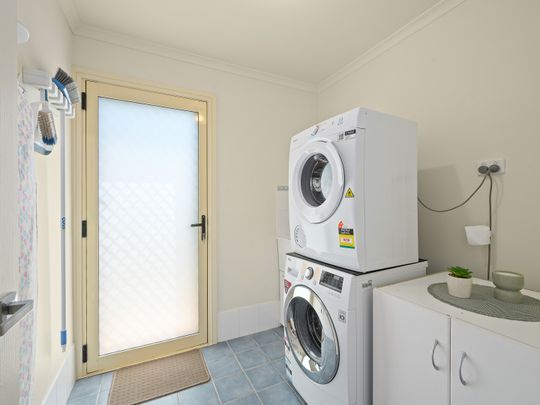 89 Pridham Boulevard, Aldinga Beach SA 5173 - House For Rent | Domain - Photo 1