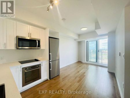 1608 - 805 CARLING AVENUE - Photo 4