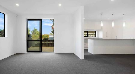 Stylish 4-Bedroom Standalone Home with Private... - Photo 2