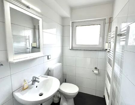 Großzügige Erdgeschosswohnung mit Balkon in Bredeney! - Foto 1