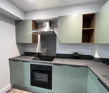 Rooms 8, 9, & 10, Flat 16, Commercial Point, NG9 2NG, NOTTINGHAM - Photo 6