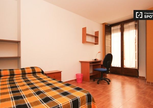 granada, Andalusia 18002