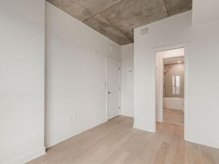 1971 Rue du Havre - Photo 2