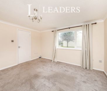 3 bedroom house to rent Desmond Drive, Norwich, NR6 - Photo 1