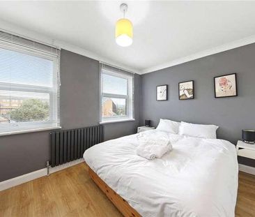 Edmeston Close, London, E9 - Photo 3