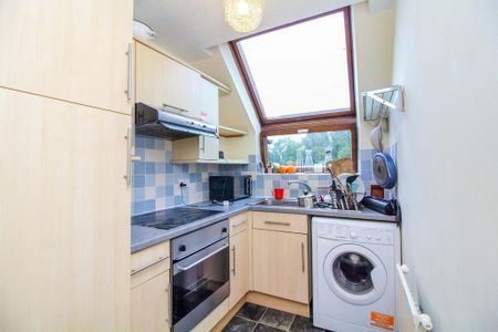 2 bedroom flat to rent - Photo 4