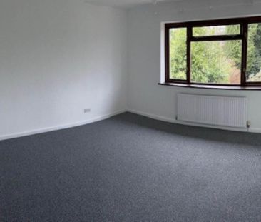 4 bedroom detached house to rent - Photo 6