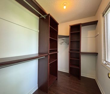 For Lease - 109 Carlyle Crescent, Aurora, Ontario - Photo 2