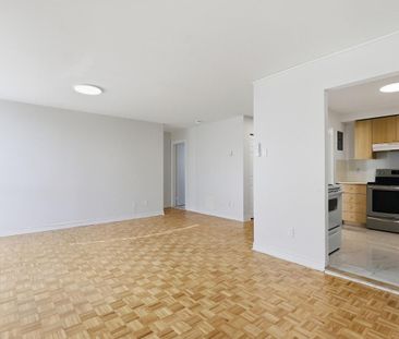2 chambres - 5755 Avenue Sir Walter Scott, Côte Saint-Luc - Photo 1