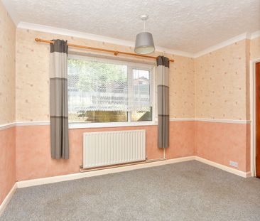 3 bedroom terraced house to rent - Photo 2