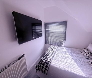 1 bedroom in a house share to rent - Photo 5