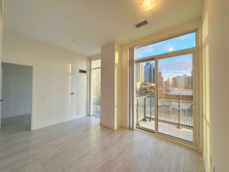 For Lease - 5858 Yonge Street Unit# 220, Toronto, Ontario - Photo 3