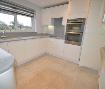 Old House Court, Church Lane, Wexham,SL3 - Photo 5