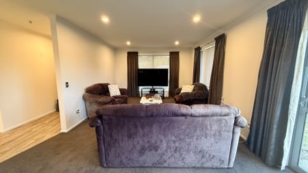 25 Pine Crest Drive, Richmond, Tasman - Photo 2