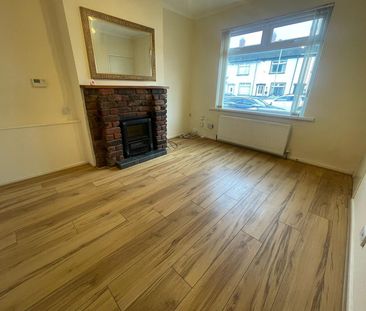 12 Beechwood Gardens, - Photo 1