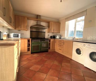 6 bedroom semi-detached house to rent - Photo 4