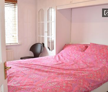 Luxurious room in shared apartment in Donaghmede, Dublin - Photo 4