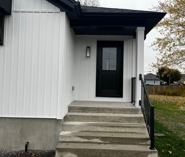 For Lease - 141 Humboldt Parkway Unit# Lower, Port Colborne, Ontario - Photo 4