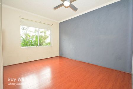 Right on the border of Parramatta CBD! - Photo 5