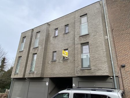 Prachtig en rustig gelegen duplex met 3 slaapkamers - Photo 2