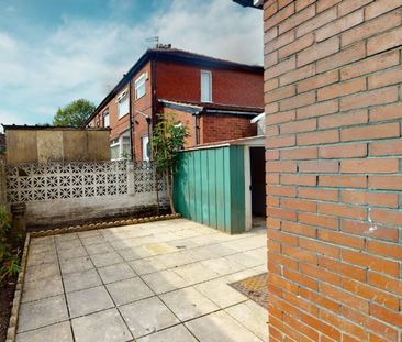 House share to rent on - Photo 6