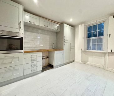 2 bedroom end of terrace house to rent - Photo 5