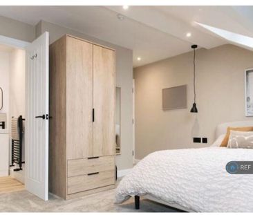 1 bedroom in a house share to rent - Photo 3