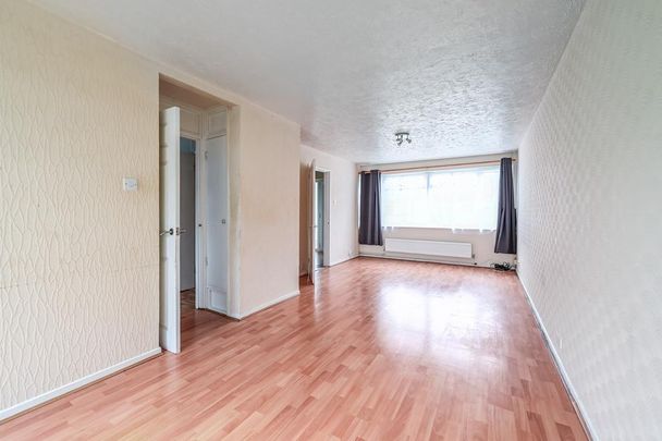 2 bedroom end of terrace house to rent - Photo 1