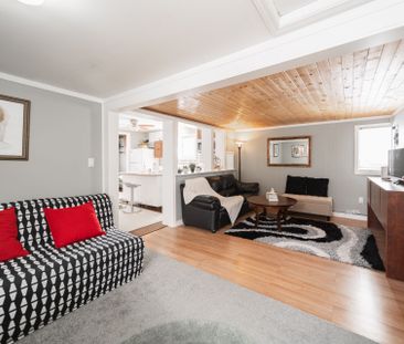 For Lease - 74 De La Salle Boulevard, Georgina, Ontario - Photo 2