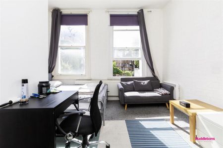 Studio to rent - Photo 4