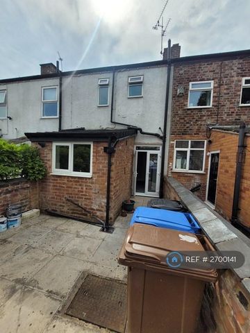 2 bedroom terraced house to rent - Photo 5