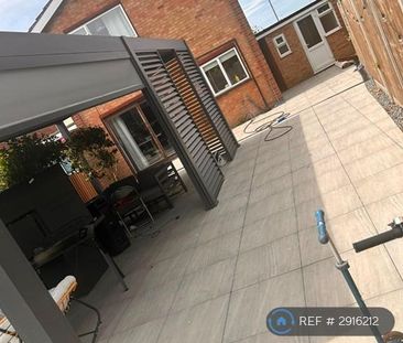 3 bedroom detached house to rent - Photo 5