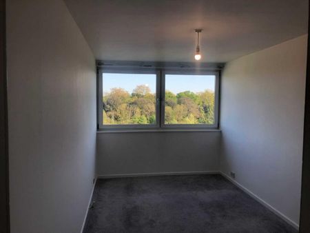 3 bedroom apartment to rent - Photo 2