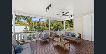 Charming Queenslander in Windsor’s Most Sought-After Pocket - Photo 2