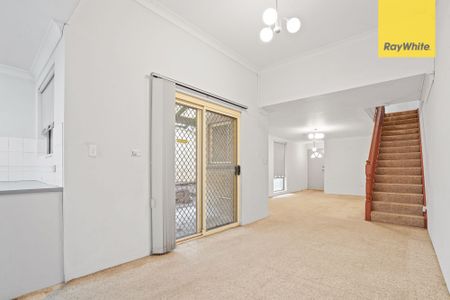 Spacious Torrens Title Duplexes - Prime Westmead Location - Now for Lease! - Photo 2