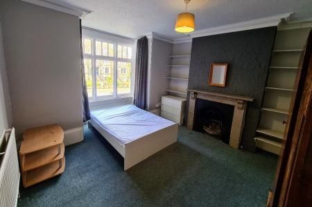 Elysium Terrace, Semilong, Northampton, NN2 - Photo 2