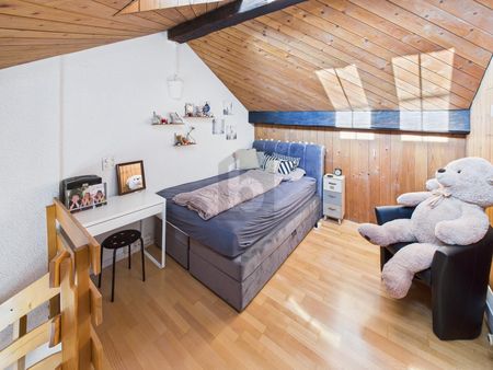 COMFORTABLE, QUIET AND YET VERY CENTRAL - Photo 3