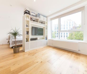 Studio to rent - Photo 1