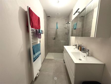 Op zoek naar een lichtrijk appartement met twee slaapkamers in Oudenaarde? - Photo 5