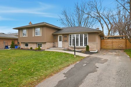 For Lease - 36 Mcgill Street, Welland, Ontario - Photo 4