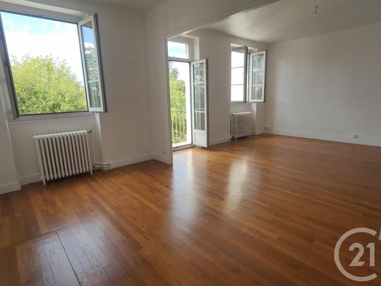 Location Appartement 4 pièces 101m² VARENNES VAUZELLES 58640 - Photo 1