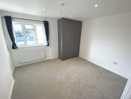 Price £1,995 pcm - Available 16/06/2026 - Unfurnished - Photo 5